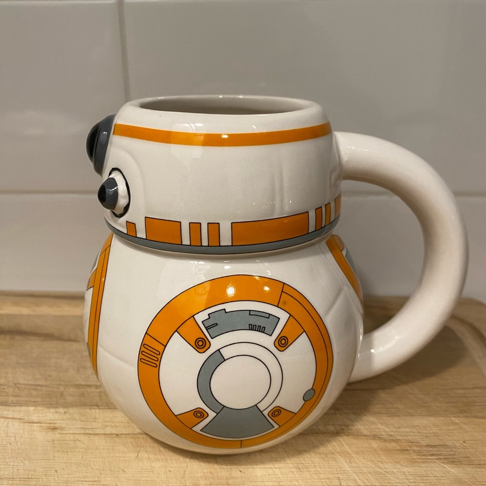 STAR WARS BB-8 Mug - Picture 2 of 6